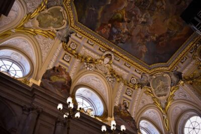 Madrid: Royal Palace Entry with Audio Guide - Your 90-minute reality: pacing a palace this big