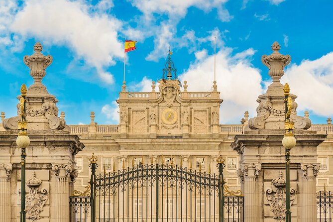 Madrid: Royal Palace Expert Guided Tour with Optional Tapas - Expert-guided royal stories: how to get more from every room