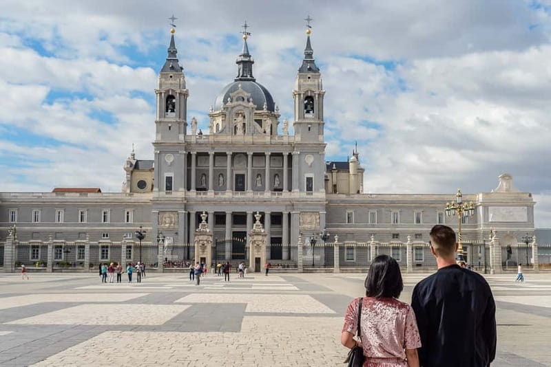 Madrid: Royal Palace Expert Guided Tour with Skip-the-Line - Key highlights worth aiming for