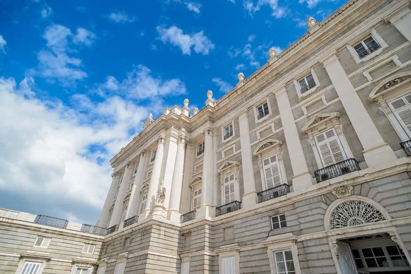 Madrid: Royal Palace Expert Guided Tour with Skip-the-Line - Palace design and photos: Floral layout in a 19th-century setting