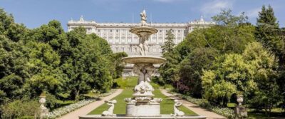 Madrid: Royal Palace Fast-Access Admission Ticket - Entering through the Almudena esplanade gate without wasting time