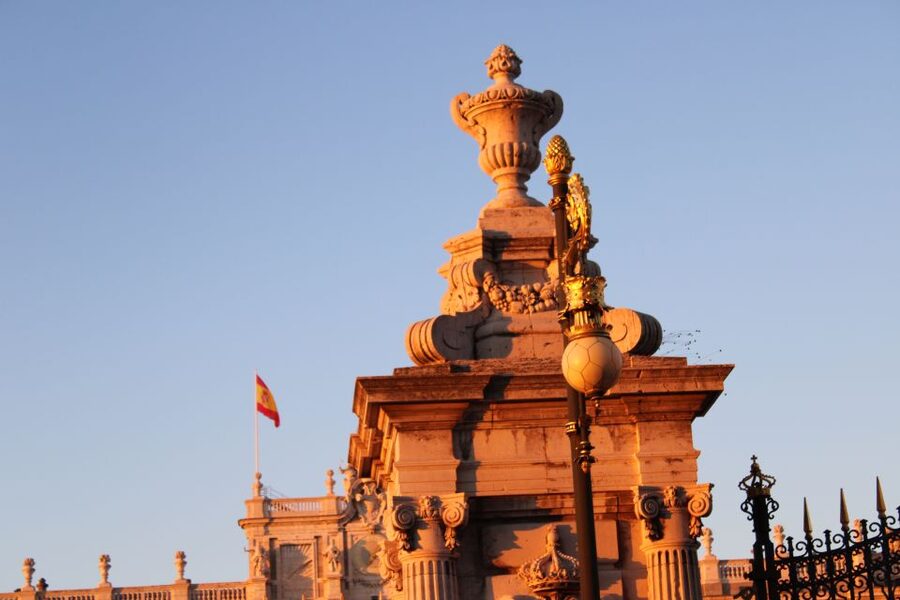 Madrid: Royal Palace Guided Tour with Entry Ticket - Royal Palace Madrid in 90 minutes: what you’ll see