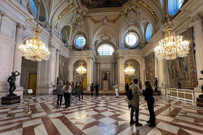 Madrid: Royal Palace Guided Tour with Skip the Line Ticket - Royal Palace Scale: Why Two Hours Still Feels Like Plenty