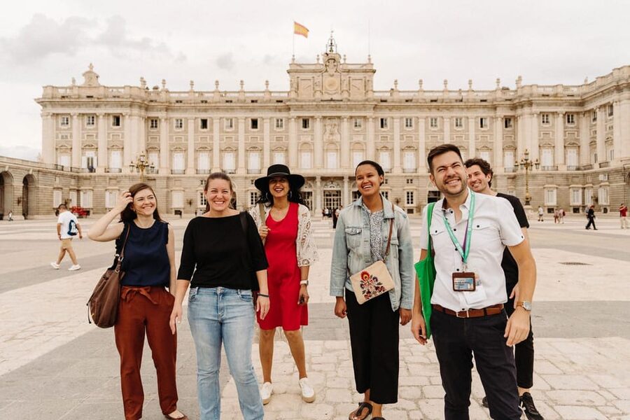 Madrid: Royal Palace, Prado Museum & Historic Center Tour - Prado Museum Highlights: Las Meninas and the Art-Story You’ll Remember