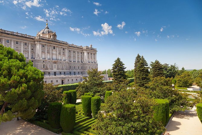 Madrid Royal Palace Private Tour with Skip-the-line Ticket - The guide factor: where the tour quality really shows