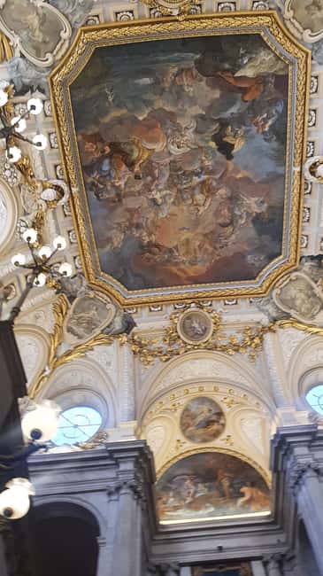 Madrid: Royal Palace Small Group Tour with Skip-the-Line - Porcelain Room: the room you remember after you leave