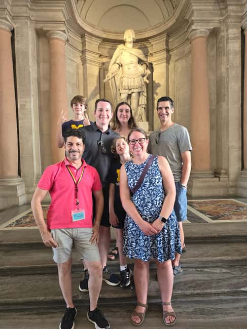 Madrid: Royal Palace Small Group Tour with Skip-the-Line - Timing tips: when to go and how to handle heat and crowds