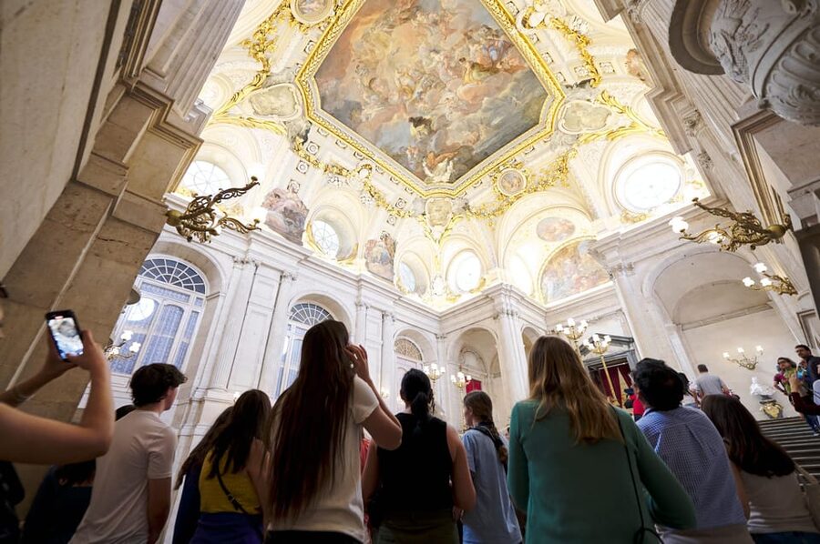 Madrid: Royal Palace Tour, Flamenco Show, & Tapas with Drink - Price and Value: Is $105 Worth It?