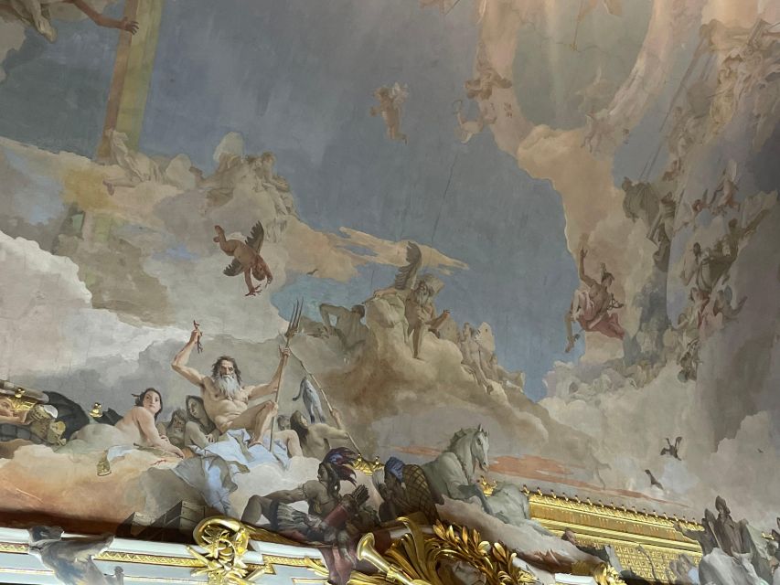 Madrid: Royal Palace tour - semi private or private - About 25 Rooms in Around 1.5 Hours: How the Tour Balances Scope and Meaning