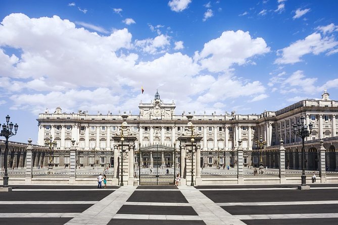 Madrid Sightseeing Tour with Royal Palace Skip the Line Ticket - Royal Palace first: what the skip-the-line actually buys you
