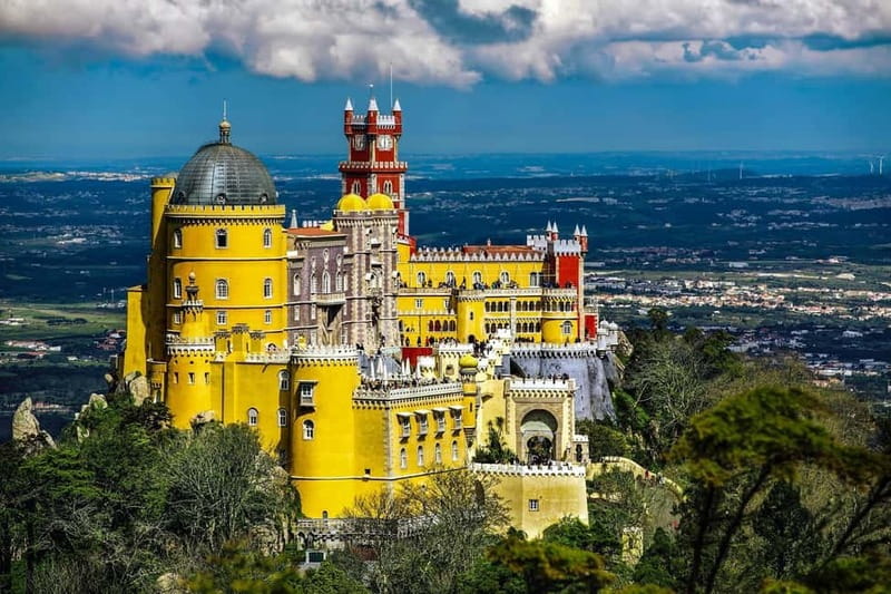 Magical Day Trip: Pena Palace, Sintra, CaboDa Roca & Cascais - Castle of the Moors: Big Views, Quick Work