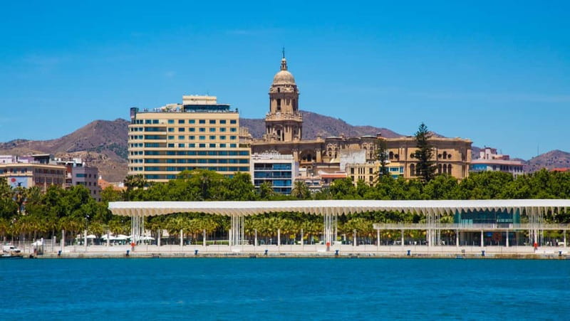 Malaga: Castle Hill and Fisherman Village E-Bike Tour - Where This Malaga E-Bike Route Shines: Hilltop Castle Views to Sea-Level Relaxation