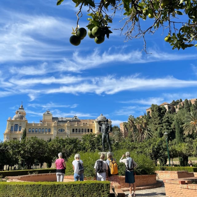 Malaga: Castle Hill and Fisherman Village E-Bike Tour - Parador De Malaga Viewpoint Stop: A Downhill Perspective Moment