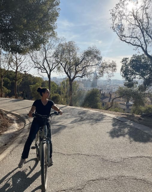 Malaga: Castle Hill and Fisherman Village E-Bike Tour - Muelle Uno and Back to the Start: Modern Port Ends the Loop