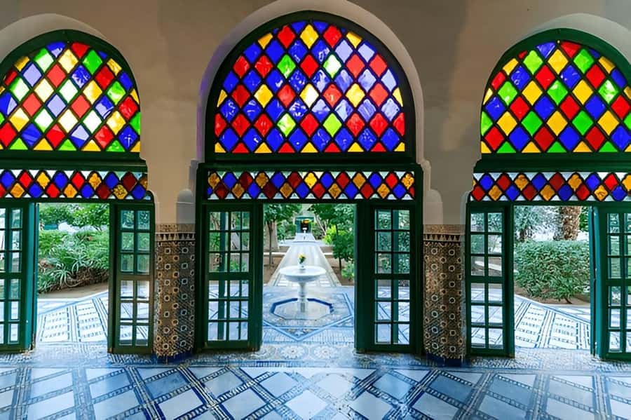 Marrakech: Bahia Palace, Ben Youssef Medersa, & Souks Tour - Koutoubia Mosque photo stop: your fast city orientation