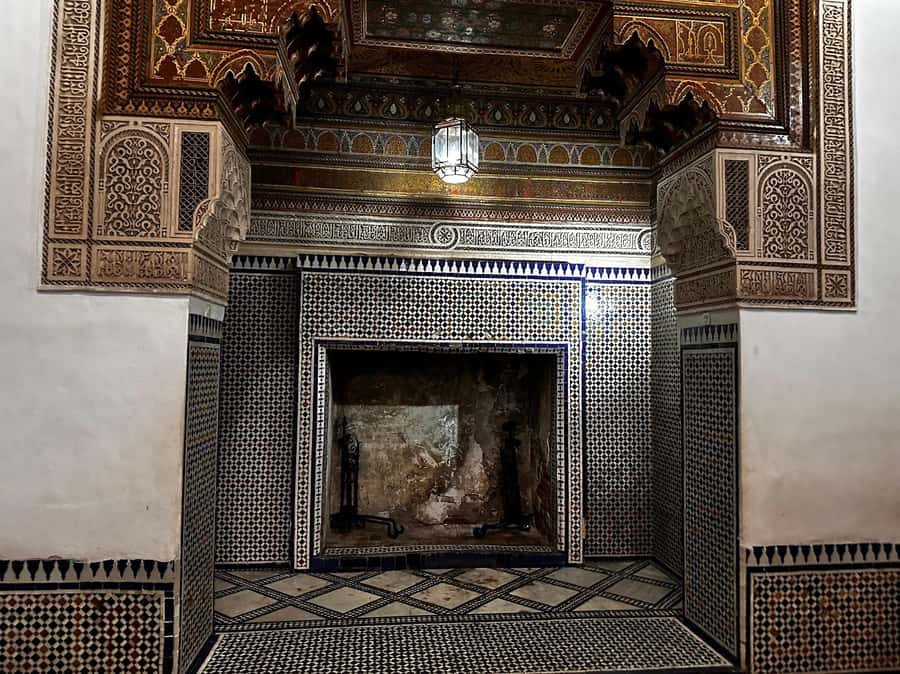 Marrakech: Bahia Palace Guided Tour with Skip-the-Line Entry - Price and options: How to make this a real bargain