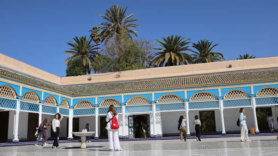 Marrakech: Bahia Palace, Saadian Tombs & Medina Guided Tour - Medina souks and Rahba Kedima: craft you can actually see