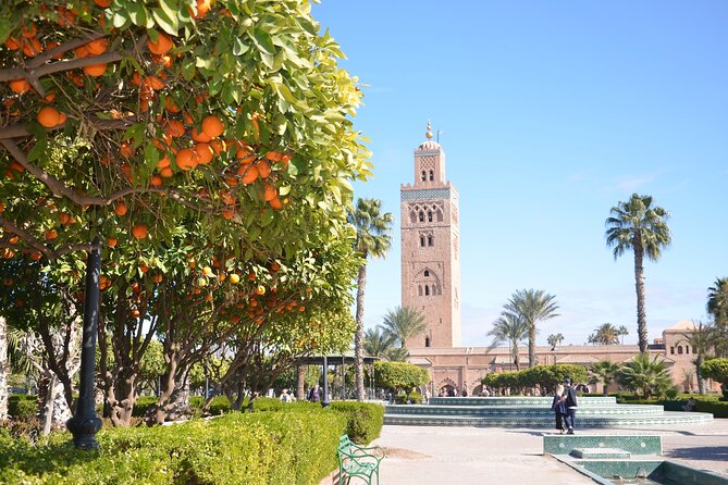 Marrakech: Bahia Palace, Saadian Tombs, Souk and Medina Tour - Koutoubia Mosque: the best exterior photo stop, timed right