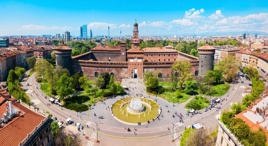 Milan: Duomo, Sforza Castle, and Pieta Guided Tour - Guide Quality in Practice: What to Expect From the Human Part