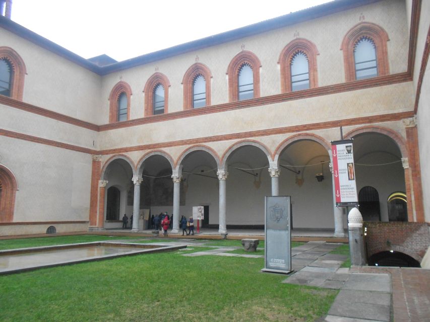 Milan: Sforza Castle & Leonardo Skip-the-Line Private Tour - Timing, comfort, and group setup for a smooth 3 hours