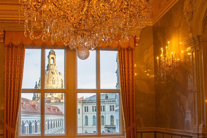 Module 2: Castle tour with new green vaults, parade rooms and much more - Small ballroom and parade rooms of Augustus II the Strong