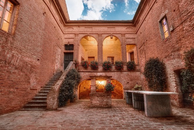 Montalcino: Brunello Wine Tasting & Lunch in a Tuscan Castle - Key things to know before you go