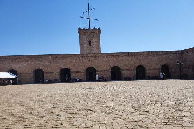 Montjuic Castle Admission Ticket in Barcelona - The view payoff: port, sea, coastline, and a true “wow” angle