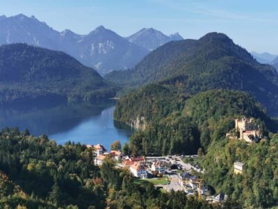 Munich: Neuschwanstein Castle by Bus with Alpine Bike Ride - From Munich to Hohenschwangau by Coach and Bike Shop Meeting