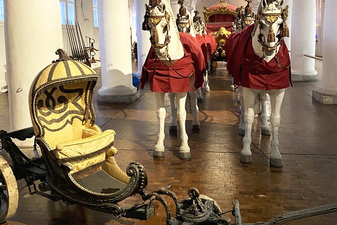 Munich Nymphenburg Palace & Carriage Museum Fast-Track Tour - Nymphenburg Palace: where the guide helps you read the room