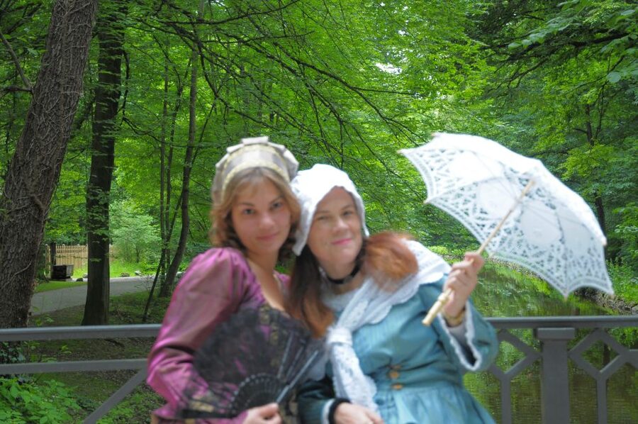 Munich: Nymphenburg Palace OR Residenz Guided Tour - Your guide in costume: how the court stories are meant to land