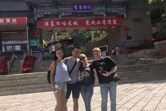 Mutianyu Great Wall and Summer Palace Trip with English Driver - Your driver: basic English support that matters in a foreign city
