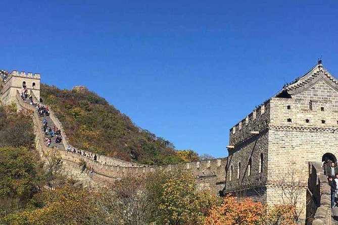 Mutianyu + Ming Tombs or Summer Palace Private Day Tour - The pacing: what an 8 to 9 hour private day feels like