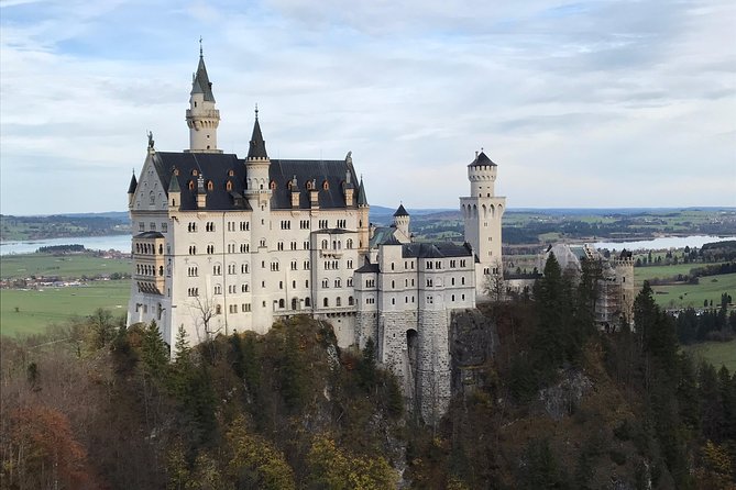 Neuschwanstein Castle Private Tour from Garmisch-Partenkirchen - Ettal Abbey: a calmer pause with real monastery history