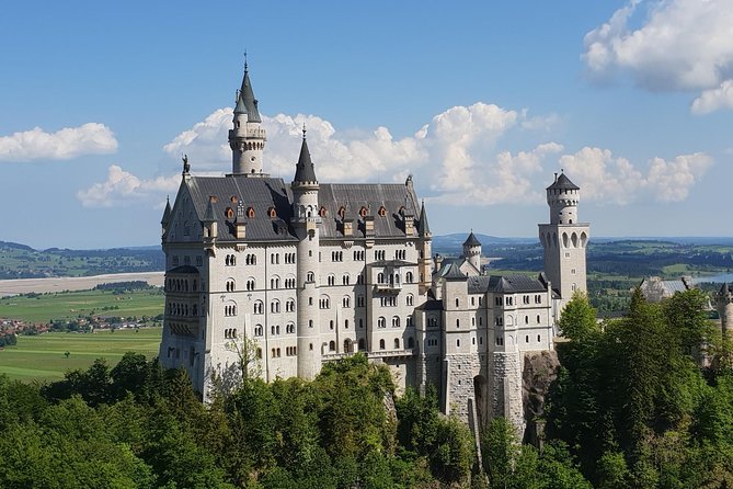 Neuschwanstein Castle Skip-the-Line Private Tour for Groups - Morning pickup and the drive into Bavaria