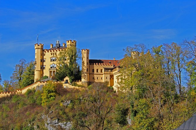 Neuschwanstein Castle Tour from Munich - Photo stops you’ll actually care about: lake, gorge, and Hohenschwangau