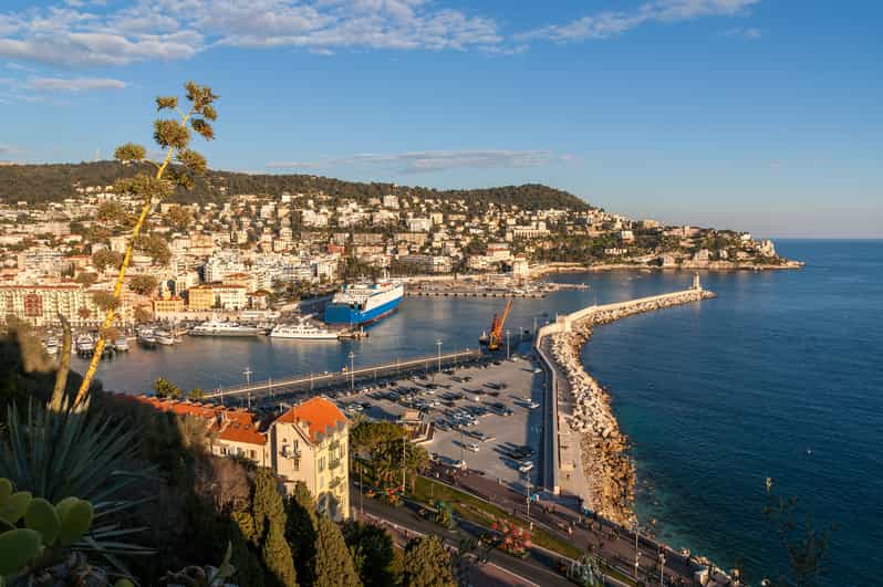 Nice: Old Town Treasures and Castle Hill Walking Tour - Enter the Old Town through a gate and keep that momentum