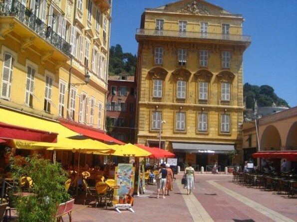 Nice Small-Group Old Town & Castle Hill Cultural Walking Tour with a Local Guide - Key Things You’ll Really Notice