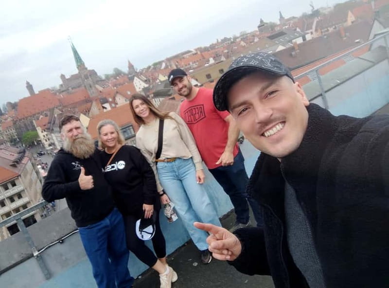 Nuremberg:Complete Tour! Castle/Old Town/World War history - Hauptmarkt and the Three Main Churches