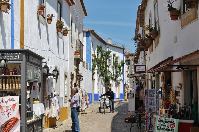 Óbidos historic village and Mafra Palace Private Tour - Óbidos’s Walled Lanes: Fortified Streets, Ginjinha, and Rampart Views