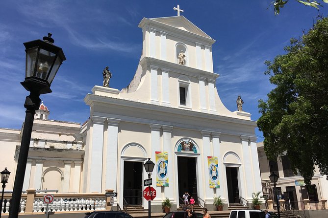 Old San Juan and El Morro Castle Walking Tour - La Rogativa sculpture and the San Juan Gate: the 1797 moment