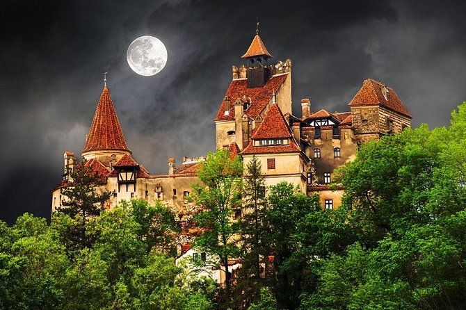 One day trip Bear Sanctuary, Dracula Castle, Rasnov Fortress from Brasov - Bran Castle: Dracula fame, but also real story time