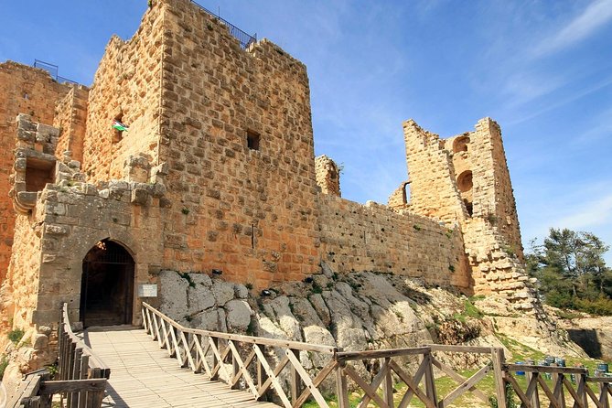 One Day Trip to Jerash & Ajloun Castle - Jerash Ruins: Hadrian’s Arch through the Oval Plaza