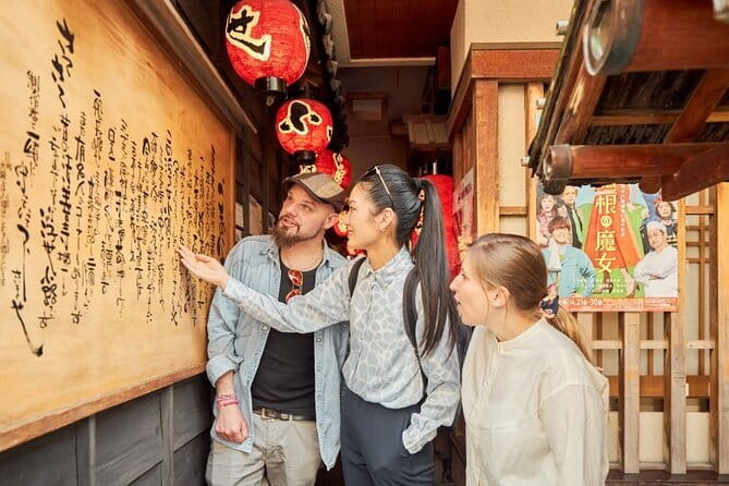 Osaka Castle Walking Tour - The photo angle coaching you might not expect