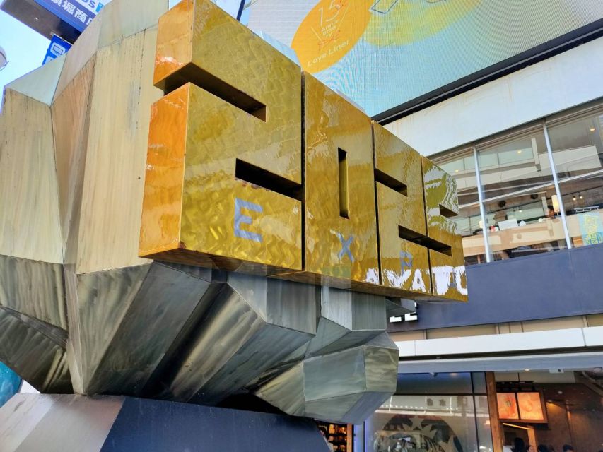 Osaka: Half-day Ultimate Highlights Guided Walking Tour - Namba and Shinsaibashi-suji: 400 years of shopping energy