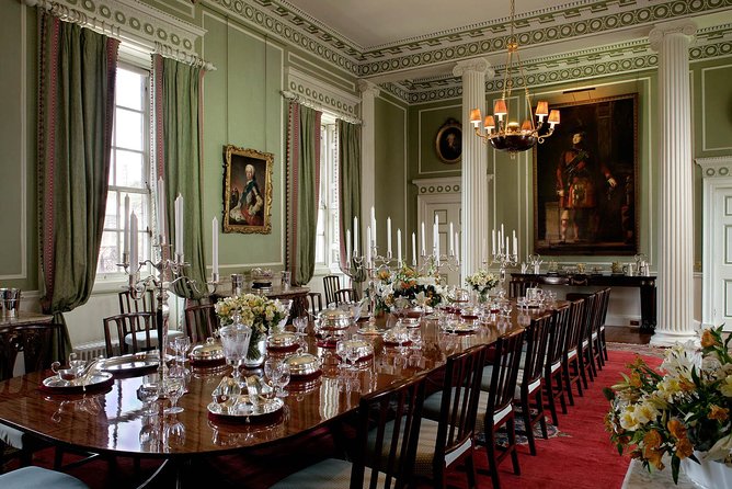 Palace of Holyroodhouse Admission Ticket - Cafe, toilets, and where to take a breath