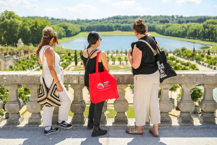 Palace of Versailles Guided Afternoon Tour from Paris - Entering the palace: guided rooms that move at the right tempo