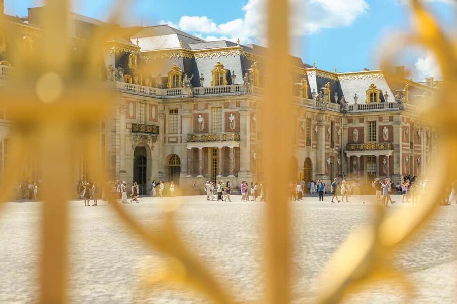 Palace of Versailles Guided Afternoon Tour from Paris - Versailles gardens: free wandering with real 17th-century scale