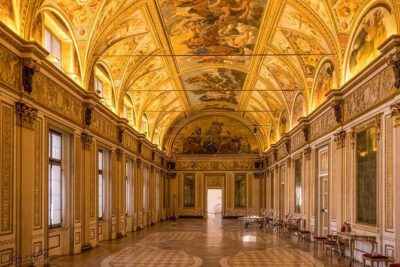 Palazzo Ducale Mantova - by Local Guide Tiziana Portioli - Meeting Tiziana Portioli and Getting the Gonzaga Story Right Away