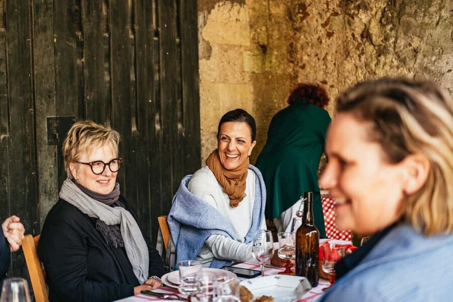 Paris: Loire Valley Chambord Castle, Wine Tasting & Lunch - Winery stop #2: family-run feel and red-and-white variety