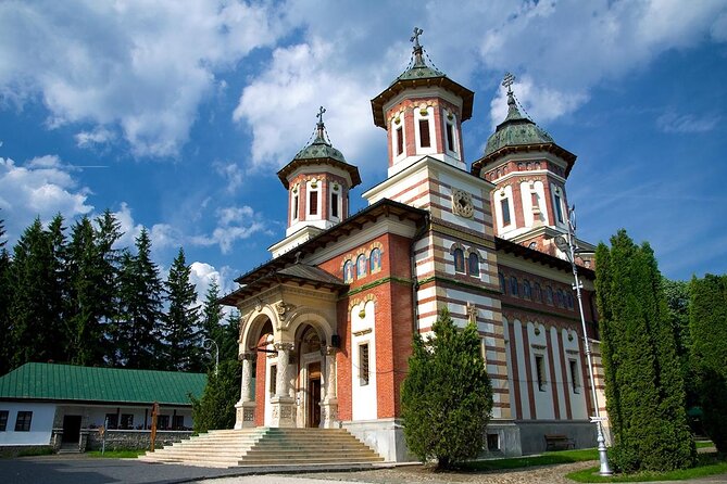 Peles & Cantacuzino Castles: Gourmet Wine & Cultural Day trip - Timing, traffic, and how to make the most of 8 to 9 hours
